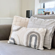 Load image into Gallery viewer, Grey &amp; White tufted cushion
